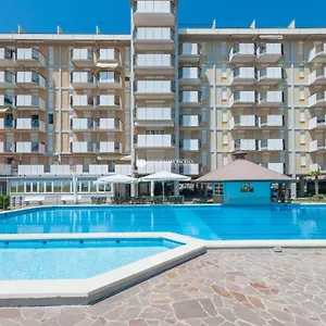 playa-grande-residence.hotelinveneto.com/